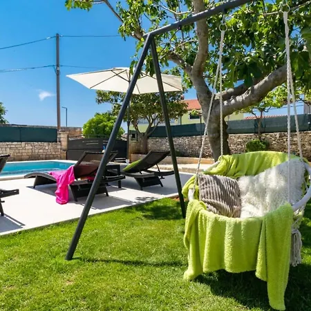 Ferienhaus Pietra By Interhome Galižana